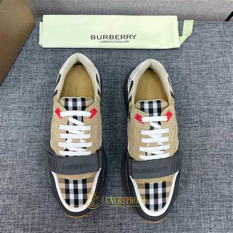 giày burberry nữ